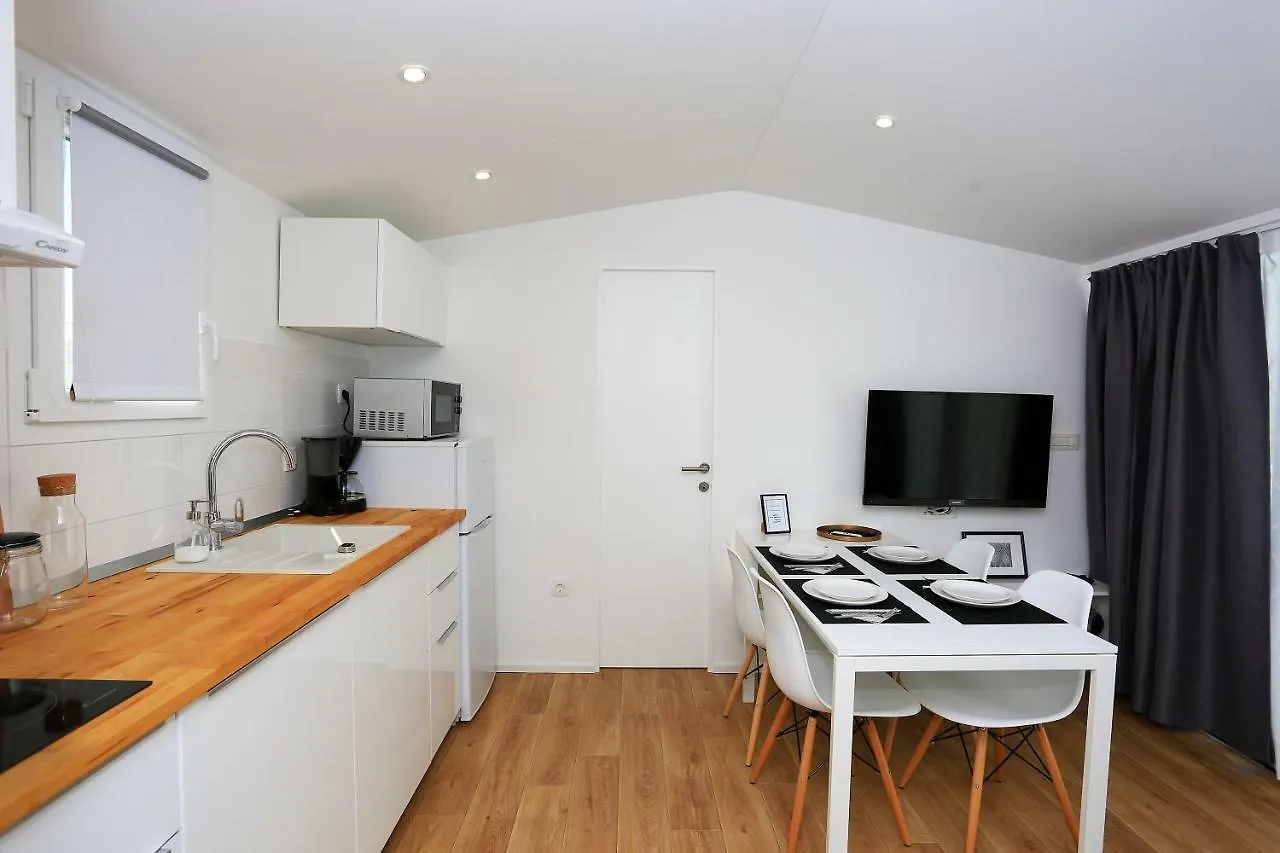 First Apartment Zadar Croácia